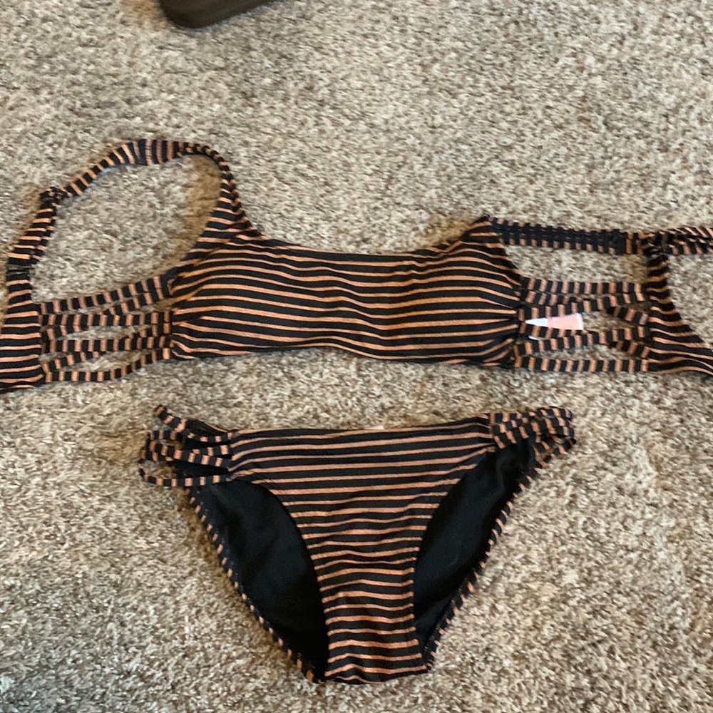 Bathing suit